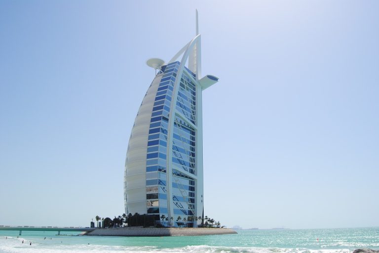 Dubai Travel Guide for Tourists