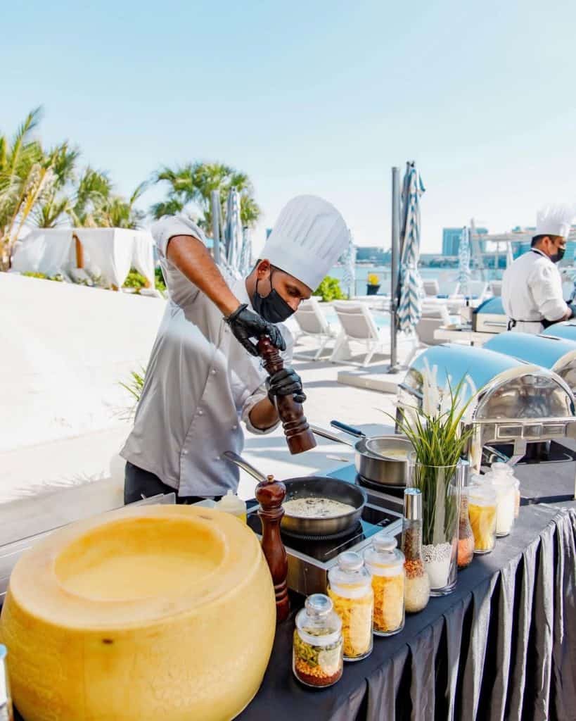 Dine-in option available in Yas Bay, Yas Island, Abu Dhabi 6 Travel to Dubai - Dine-in option available in Yas Bay, Yas Island, Abu Dhabi - Photo: cafe del