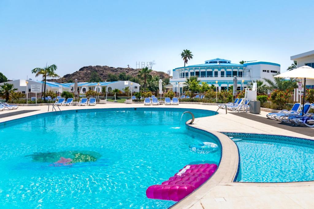 13. Holiday Beach Motel
