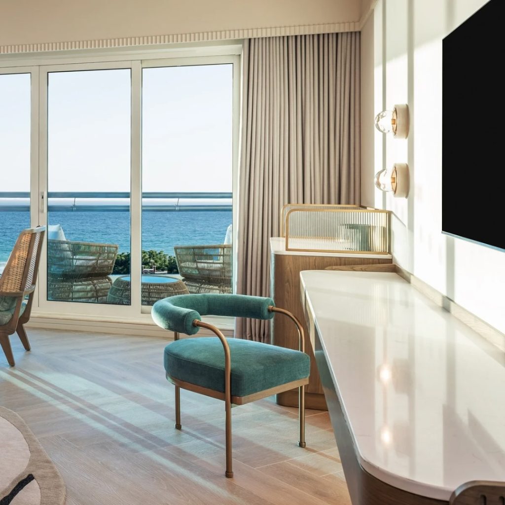 Travel to Dubai - Top Hotels in Fujairah with Beach Access for a Relaxing Getaway - Photo: Le Meridien Al Aqah Beach Resort