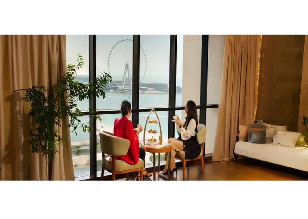 Grand Club Lounge