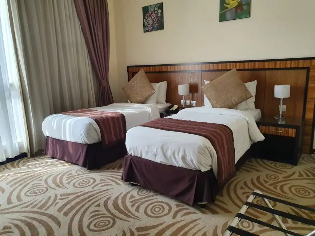 10 Best Budget Hotels in Sharjah Corniche for Affordable Stays 5 Al Majaz Première Deluxe Hotel Apartments