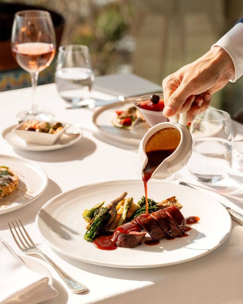 Travel to Dubai - 47 Best Michelin Guide Restaurants in Abu Dhabi 2025 - Photo: Cafe Milano