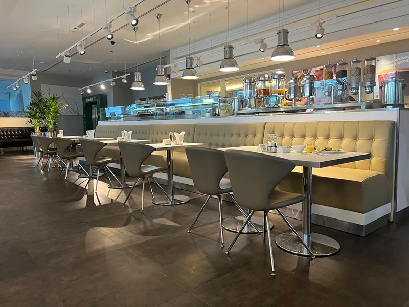 Travel to Dubai - 12 Best Dining spots in Abu Dhabi International Airport - Photo: ssd