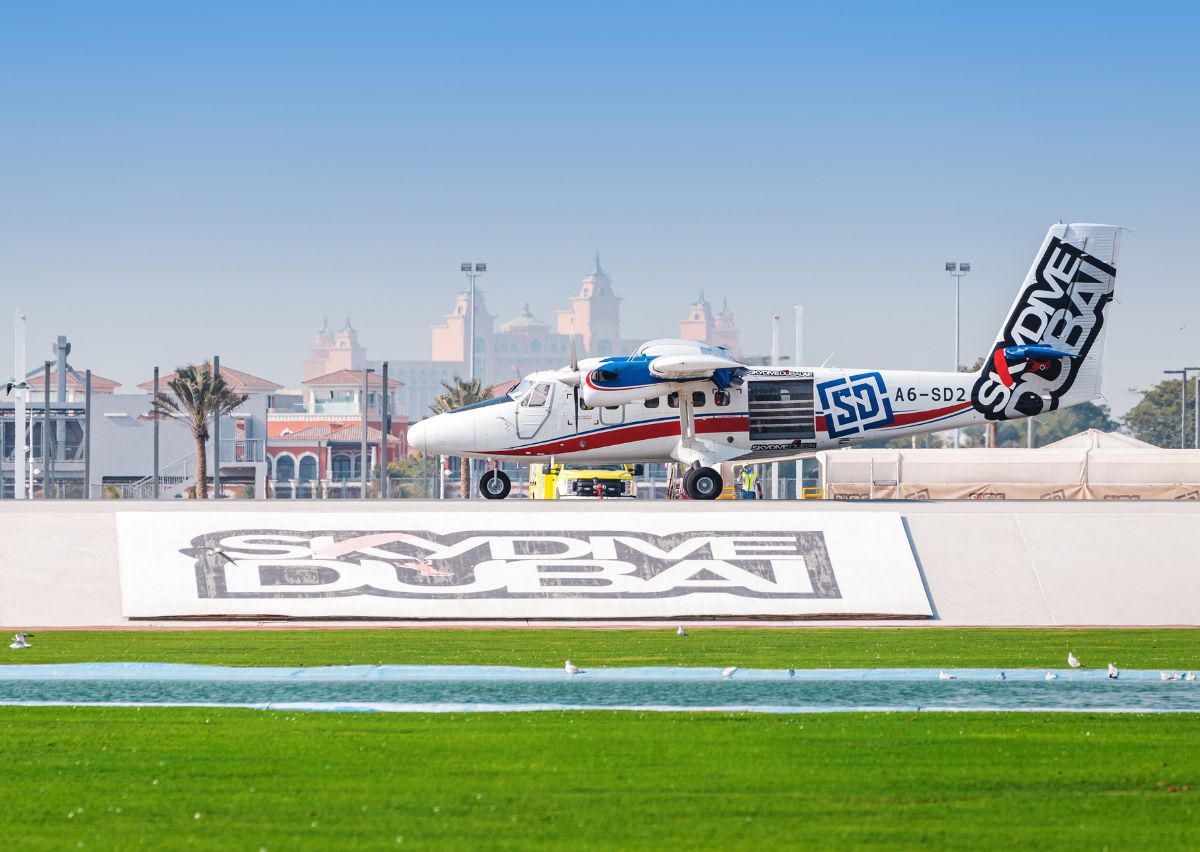 Skydiving Dubai Palm Jumeirah