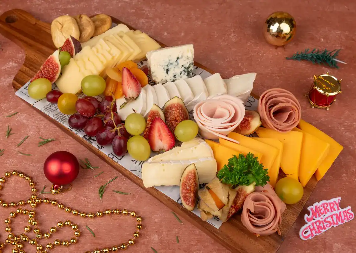 NYE & Christmas Dinner in Dubai: Festive Celebrations at Park Regis Kris Kin Hotel 3 Christmas Dinner in Dubai