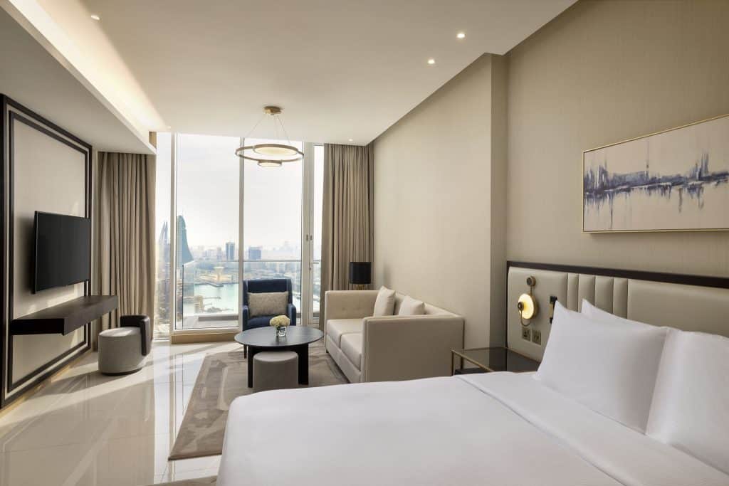 Hilton Bahrain City Centre Hotel & Residences is Officially Open in Manama 2 Travel to Dubai - Hilton Bahrain City Centre Hotel & Residences is Officially Open in Manama - Photo: K1DVP2 Bedroom