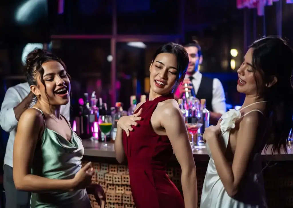 Best Ladies Night in DIFC, Dubai 2025 - Upscale Bars & Dining 1 Ladies Night in DIFC