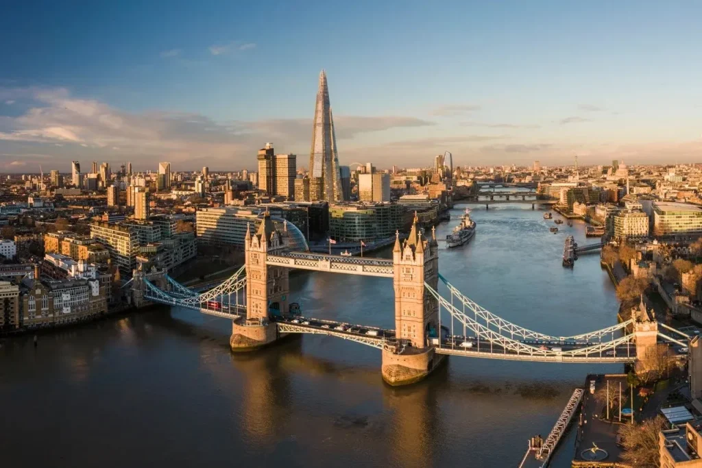 Travel to Dubai - Etihad Airways Summer Sale 2026 is LIVE: 50+ Destinations featuring upto 30% sale - How to book - Photo: London 1