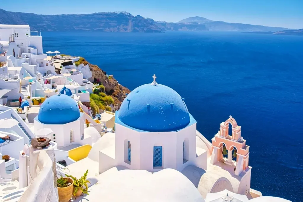 Travel to Dubai - Etihad Airways Summer Sale 2026 is LIVE: 50+ Destinations featuring upto 30% sale - How to book - Photo: Santorini 1