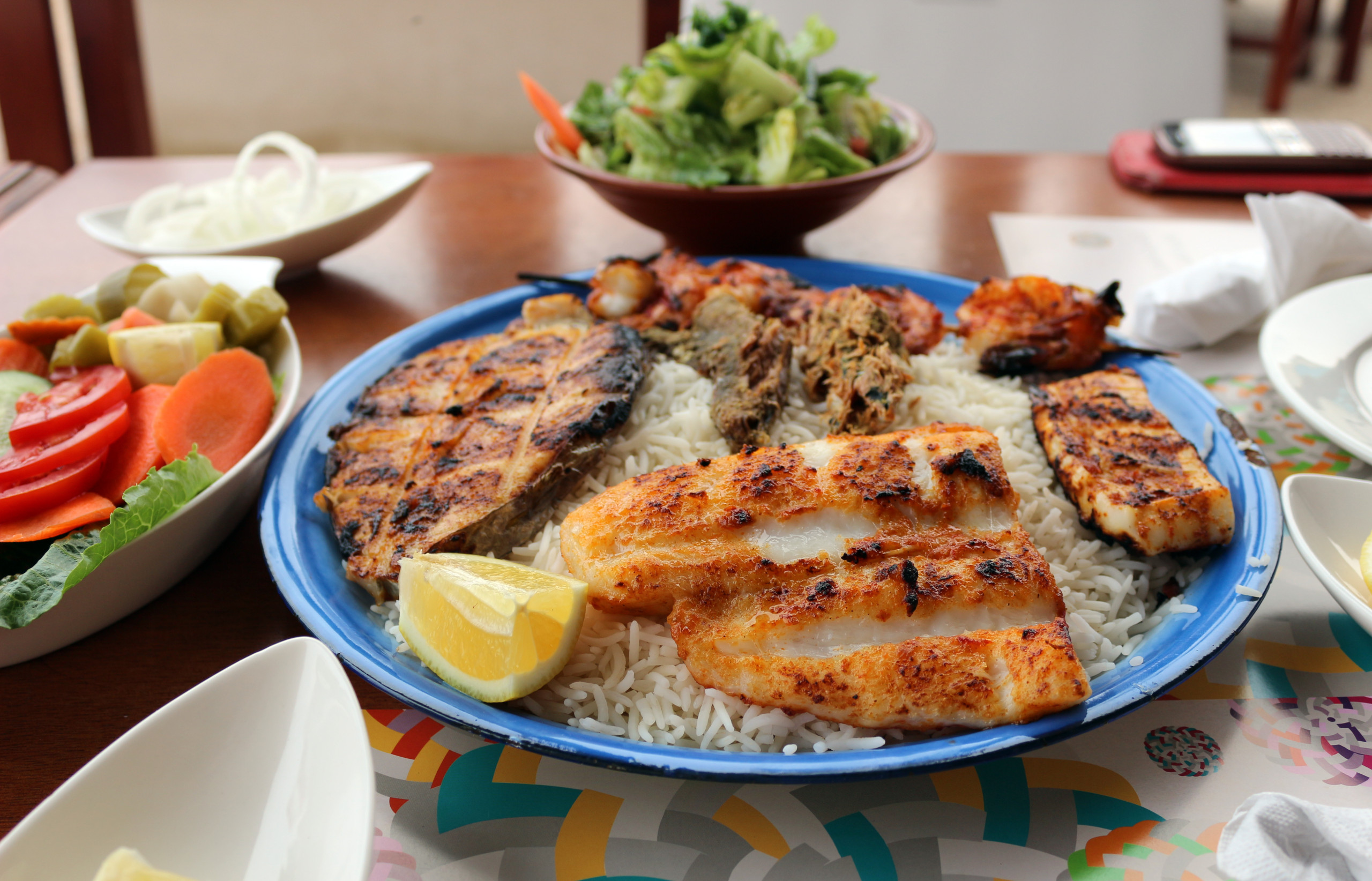 Cost to eat out in Dubai - budget street food vs fine dining