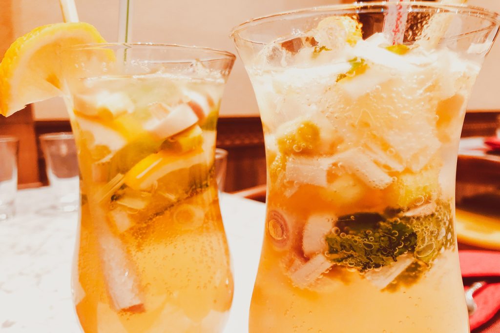Travel to Dubai - How Much Does It Cost to Eat Out in Dubai in 2026? - Photo: Thai Refreshing Drinks stock pho
