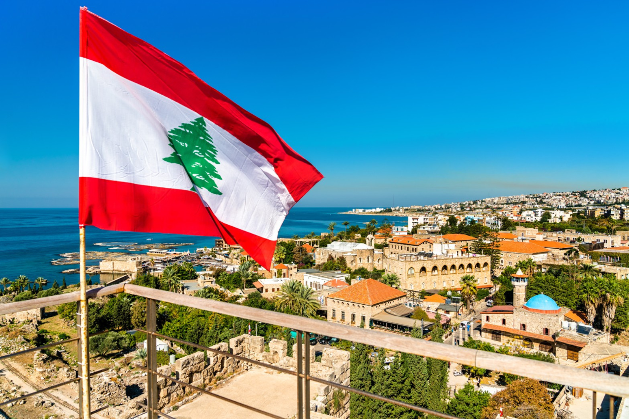 UAE Lifts Lebanon Travel Ban for Citizens: Key Travel Advisory, Emergency Hotline & Twajudi Service 10 Lebanon travel ban - Flag of Lebanon at Byblos Castle