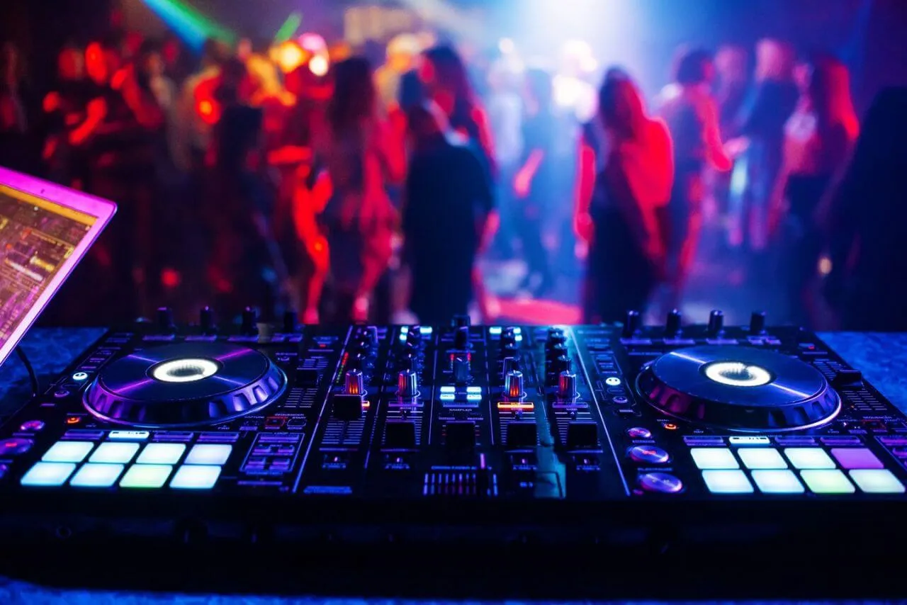 Best Nightclubs Near Burj Khalifa