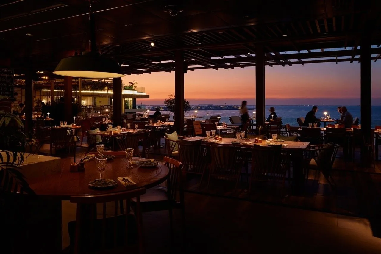 Experience 5-Star Beachfront Bliss at Mandarin Oriental Jumeira 6 Mandarin Oriental Jumeira