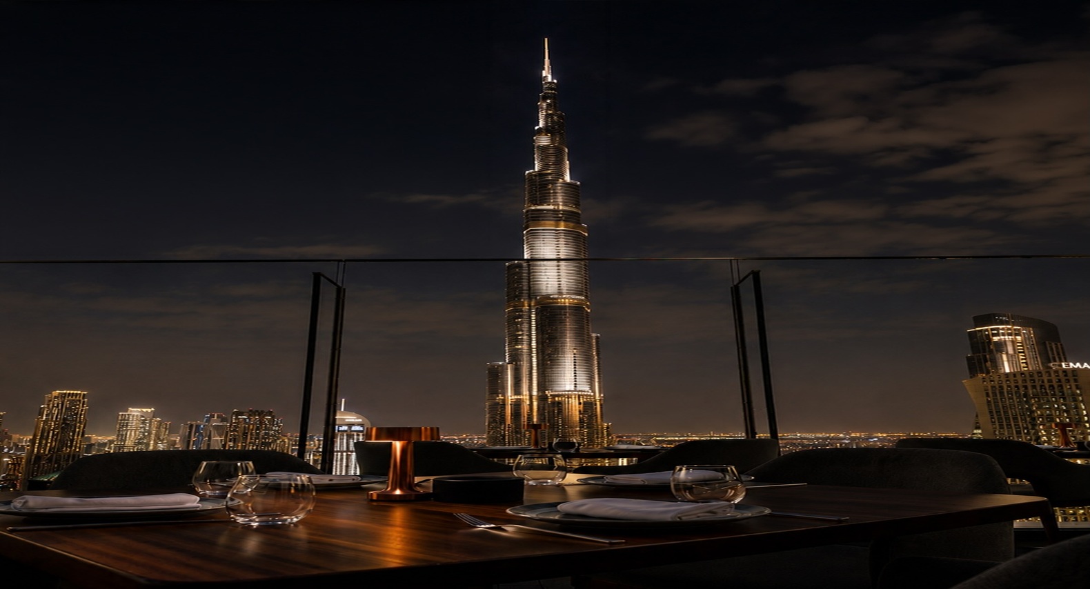 CÉ LA VI Dubai